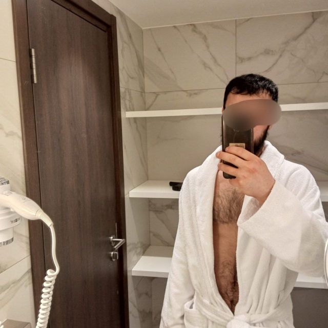 Мужчина Озан Авиастроительный Фотография 