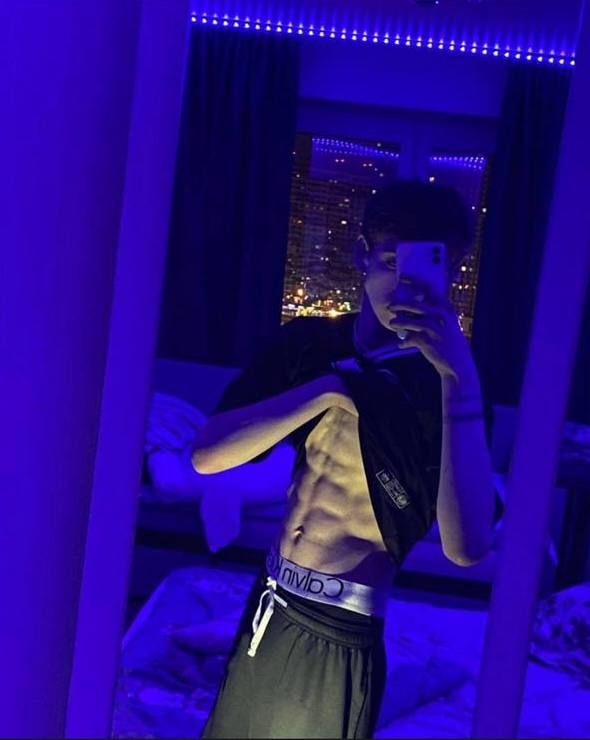 Мужчина Артем  Приволжский Фотография 